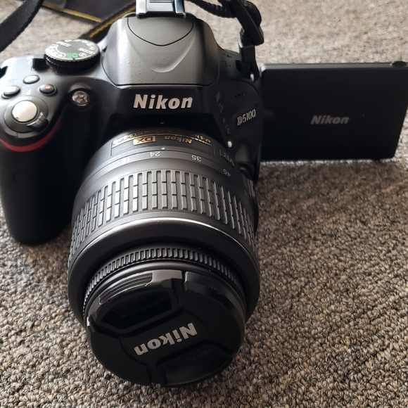 Nikon D5100 - Picture 4 of 14